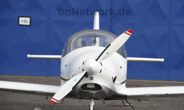 Flug 37 – Motor ist aus­ge­fal­len, Feld für Not­lan­dung ausgesucht